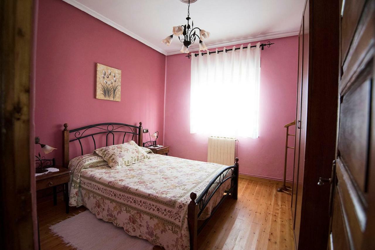 Pensjonat Maria La Carbayeda Luanco Zewnętrze zdjęcie
